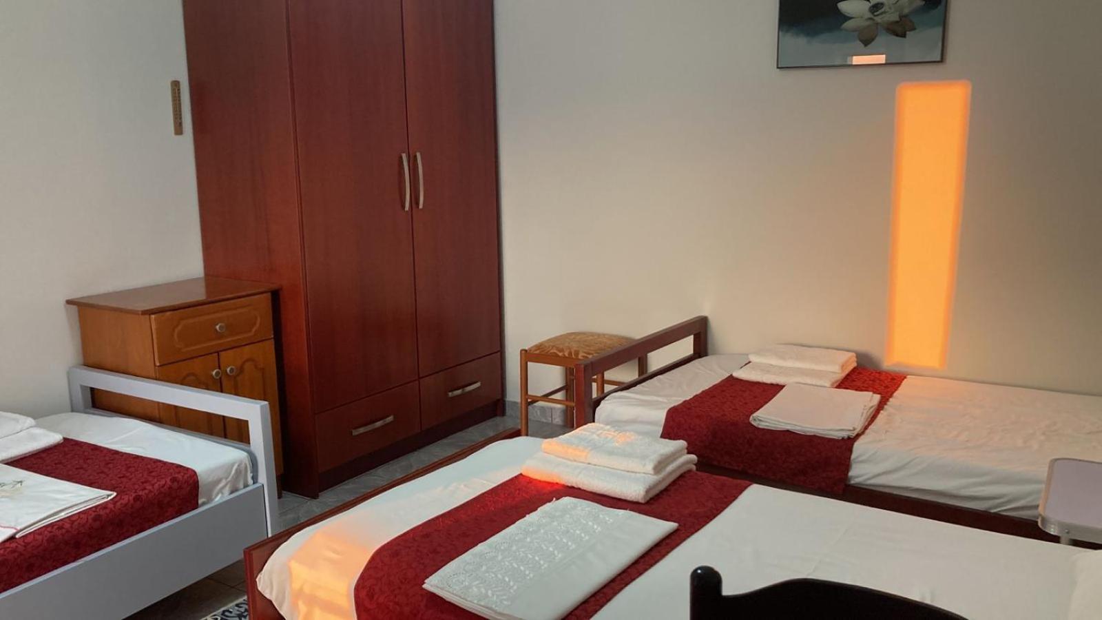 Akeron'S Rooms Saranda Extérieur photo
